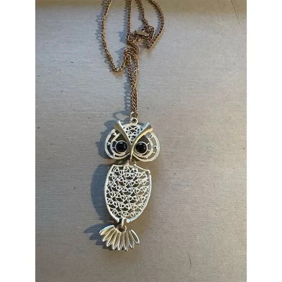 Vintage Sarah Coventry Gold and white Owl Pendant Necklace 26" Women's J… - Picture 5 of 6